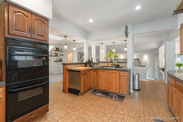 906 E Main St, Lowell, MI 49331