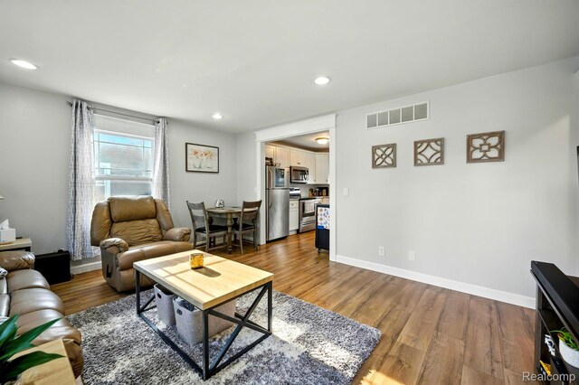 5552 Aylesbury Dr, Waterford, MI 48327 - photo 10