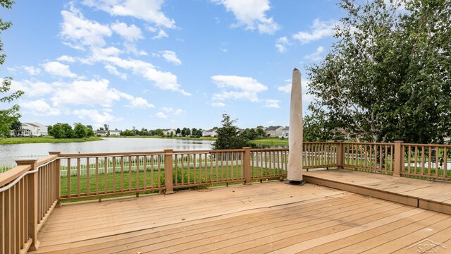 3244 Pine Run Dr, Swartz Creek, MI 48473 - wooden deck with a water view