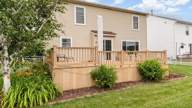 3244 Pine Run Dr, Swartz Creek, MI 48473 - back of property with a wooden deck