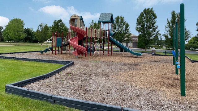 3244 Pine Run Dr, Swartz Creek, MI 48473 - community playground featuring a yard