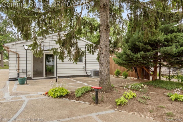 7536 Arcola St, Westland, MI 48185 - back of house featuring a patio