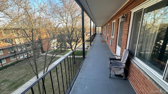 2925 W 13 Mile Rd Unit 405, Oakland, MI 48073 - photo 7