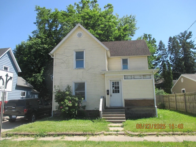 112 E Green St, Hastings, MI 49058 - traditional-style house featuring entry steps