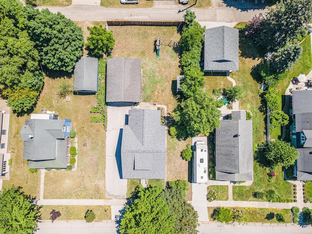 412 N Robert St, Ludington, MI 49431 - aerial view of residential area