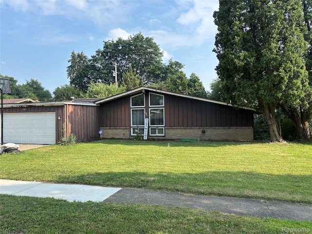 1905 Greenbriar Ln, Flint, MI 48507 - photo 2