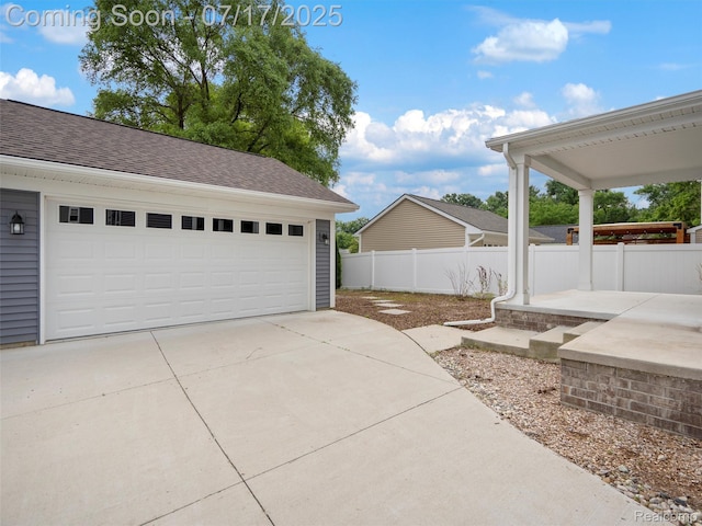 482 Wilson St, Ferndale, MI 48220 - garage featuring driveway