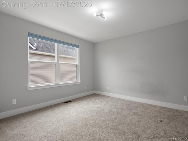 482 Wilson St, Ferndale, MI 48220 - empty room featuring carpet and baseboards