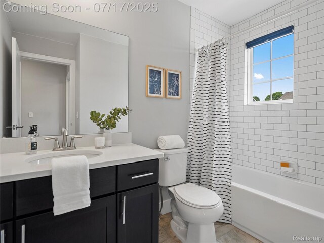 482 Wilson St, Ferndale, MI 48220 - bathroom featuring vanity and shower / bathtub combination with curtain