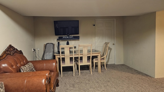 157 Carson Dr Unit 175, Westland, MI 48185 - dining area with carpet