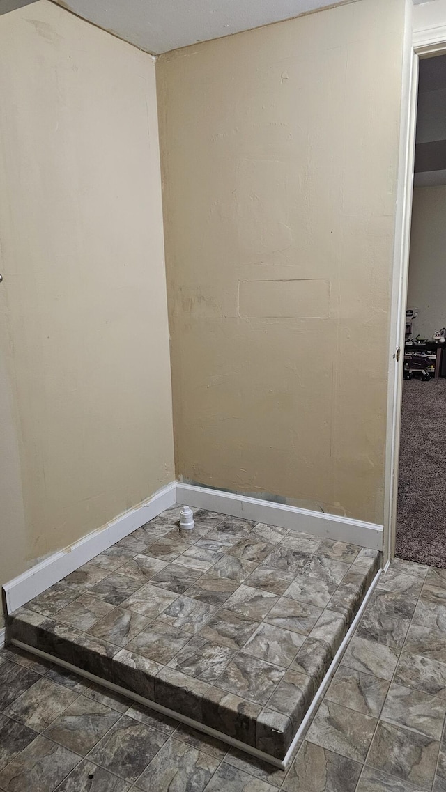 157 Carson Dr Unit 175, Westland, MI 48185 - interior space with baseboards