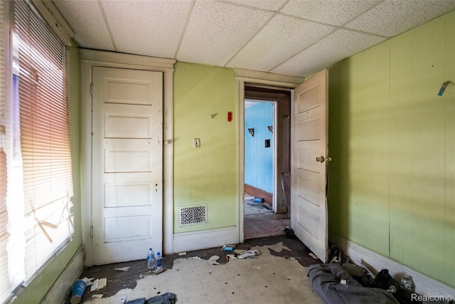 1525 Spruce St, Detroit, MI 48216 - entrance foyer featuring a drop ceiling