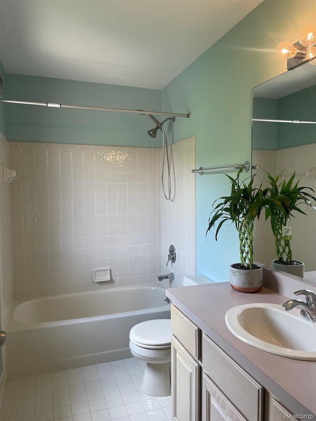 29494 Sylvan Ln Unit 6, Farmington Hills, MI 48334 - full bathroom with tile patterned floors, vanity, and bathtub / shower combination