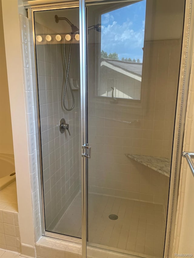29494 Sylvan Ln Unit 6, Farmington Hills, MI 48334 - bathroom with a stall shower