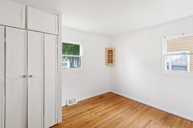 1112 E Alcott St, Kalamazoo, MI 49001