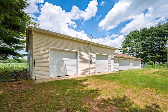 28644 Elm St, Dowagiac, MI 49047 - view of detached garage