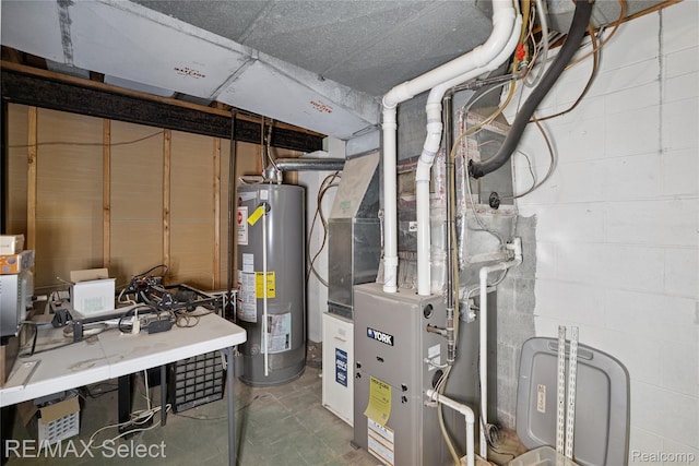1406 Country View Ln, Flint, MI 48532 - utility room with water heater