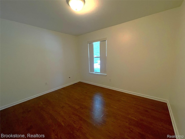 25769 Village Ln, Center Line, MI 48089 - photo 6