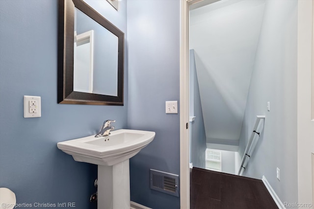 1051 N Sherman Dr Unit B19, Royal Oak, MI 48067 - bathroom featuring a sink