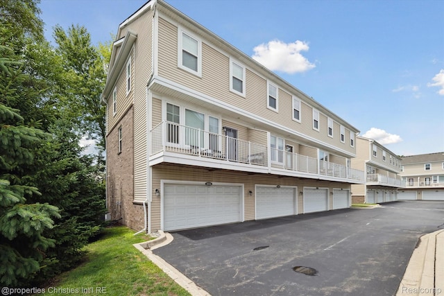 1051 N Sherman Dr Unit B19, Royal Oak, MI 48067 - view of property