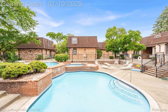 5085 Crooks Rd Unit 59, Royal Oak, MI 48073 - photo 2