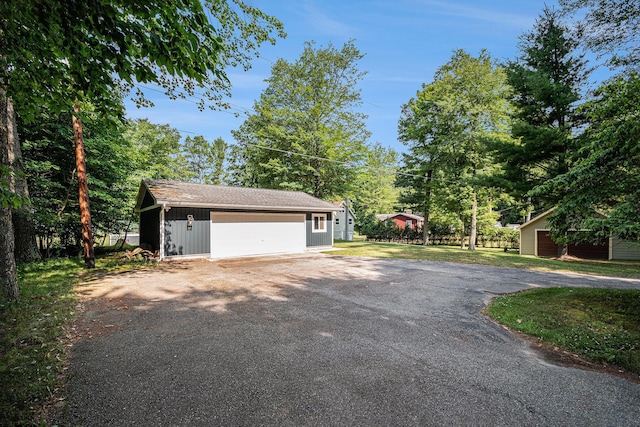 6706 E Carrigan Dr, Newaygo, MI 49337 - view of detached garage