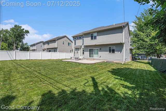 2920 Hartline Dr, Rochester Hills, MI 48309 - back of property featuring a patio