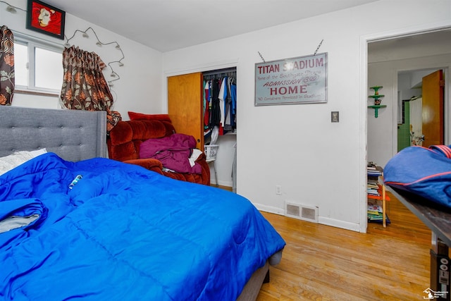 8124 Bailey St, Taylor, MI 48101 - bedroom featuring wood finished floors and a closet
