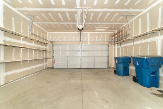 4215 Chandi Ct, Ypsilanti, MI 48197 - view of garage