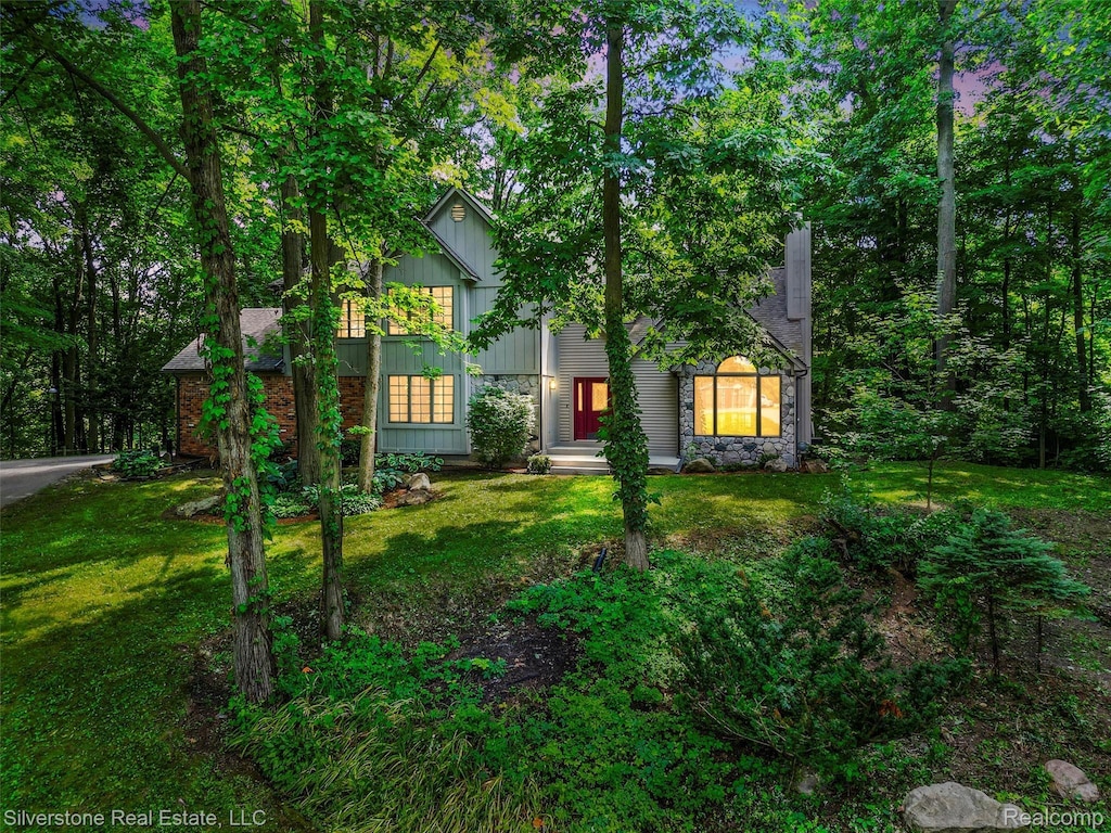 8065 Nathan Oscar Dr, White Lake, MI 48386 - photo 1