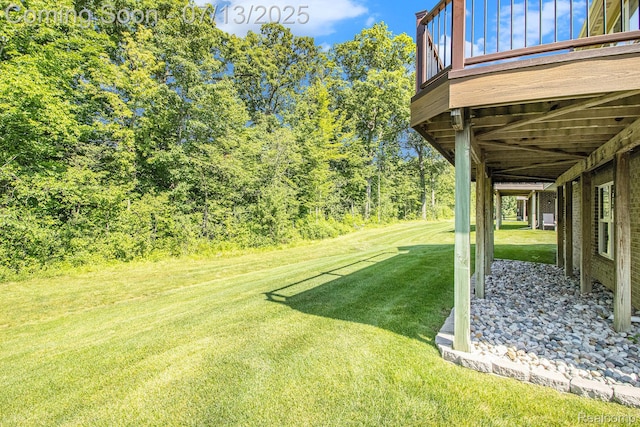 4104 Ashdale Way, Clarkston, MI 48348 - view of grassy yard featuring a wooden deck