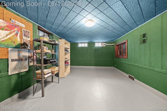 115 Illinois Ave, Pontiac, MI 48341 - below grade area featuring baseboards