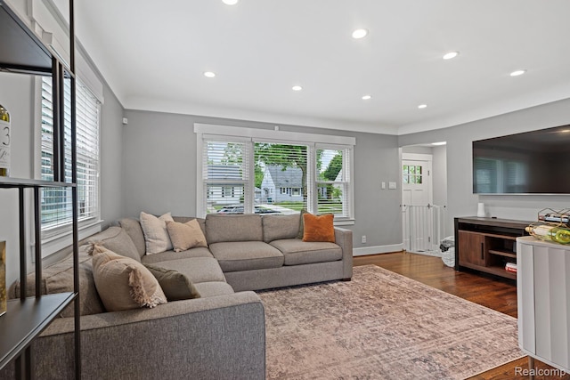 2220 Cummings Ave, Berkley, MI 48072 - living area with wood finished floors and recessed lighting