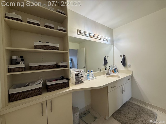 4178 Breckenridge Dr, West Bloomfield, MI 48322 - bathroom featuring tile patterned flooring and vanity