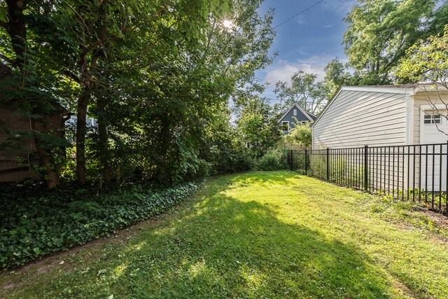 303 Wesley St, Ann Arbor, MI 48103 - view of yard