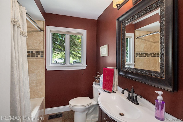 16344 Waterview Ln, Linden, MI 48451 - bathroom with vanity and shower / bath combo with shower curtain