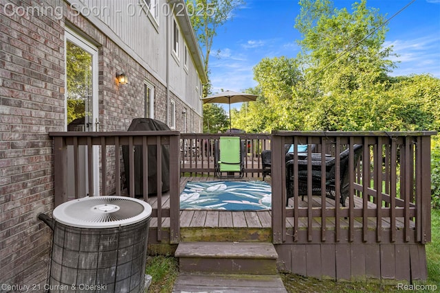 23486 Boller Ct, Trenton, MI 48183 - view of deck