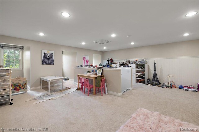 364 Chesterfield Ave, Birmingham, MI 48009 - recreation room featuring carpet and recessed lighting
