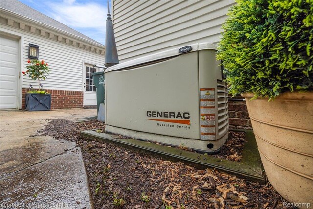 364 Chesterfield Ave, Birmingham, MI 48009 - exterior view of a power unit