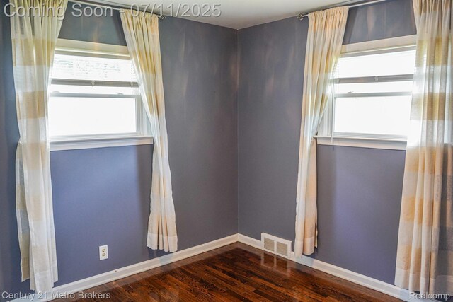 338 N Dr, Davison, MI 48423 - spare room with wood finished floors and baseboards