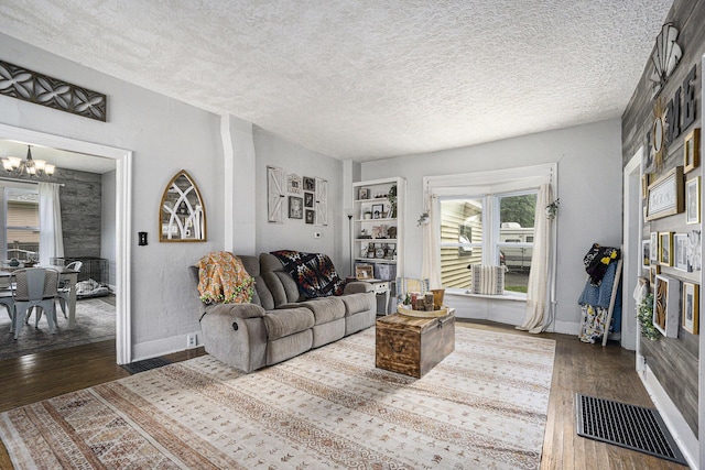 304 E Bridge St, Plainwell, MI 49080