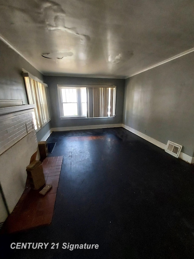 1205 Copeman Blvd, Flint, MI 48504 - spare room with baseboards