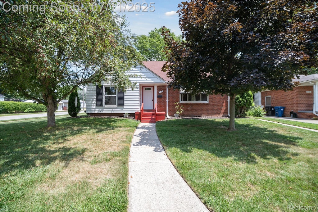 19190 Woodworth, Redford, MI 48240 - photo 1