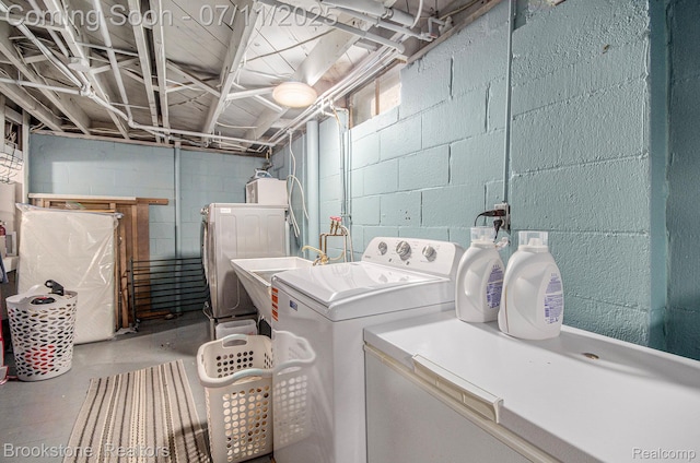 1510 S Harris Rd, Ypsilanti, MI 48198 - laundry room with separate washer and dryer
