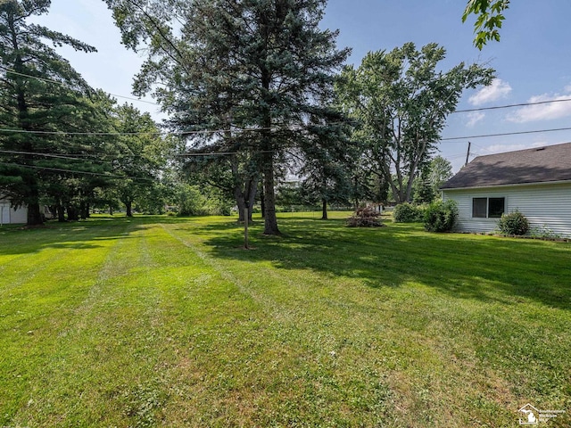 14378 Flanders St, Southgate, MI 48195