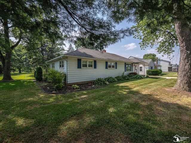14378 Flanders St, Southgate, MI 48195