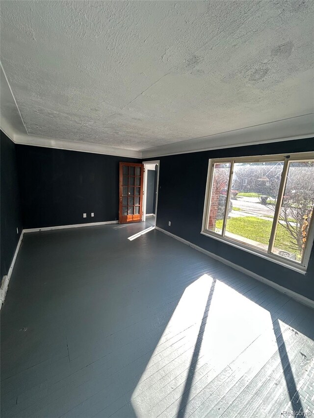10811 Roxbury St, Detroit, MI 48224 - photo 3