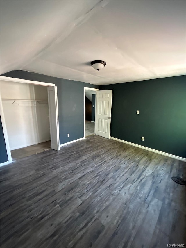 10811 Roxbury St, Detroit, MI 48224 - photo 15