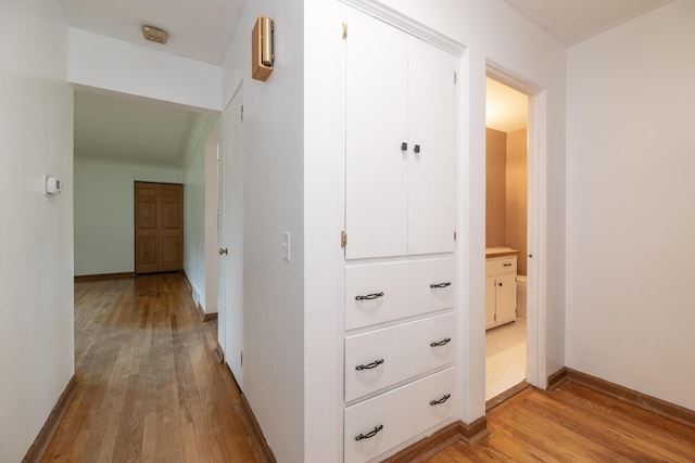 3026 Leigh Ave, Kalamazoo, MI 49048 - hallway featuring light wood-style floors