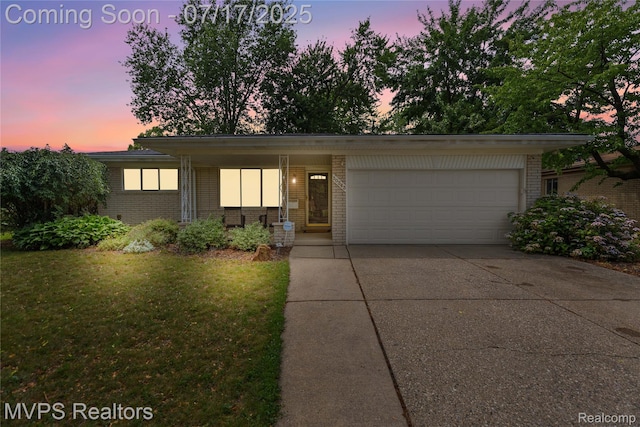 30343 Woodhouse Dr, Warren, MI 48092 - photo 1